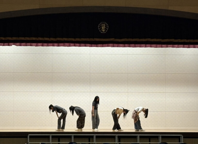 ダンス部が佐野中学校文化発表会に出演しました