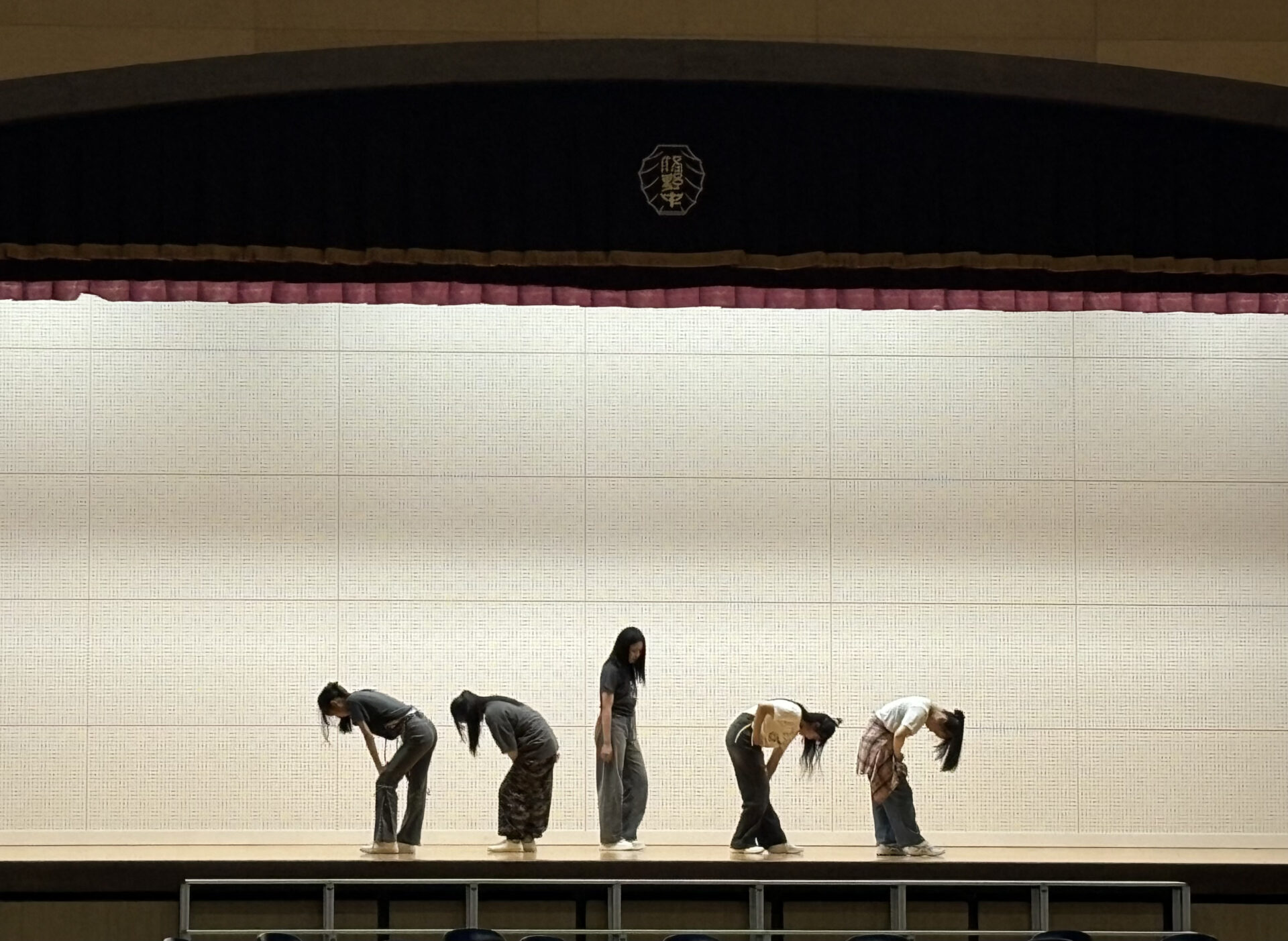 ダンス部が佐野中学校文化発表会に出演しました