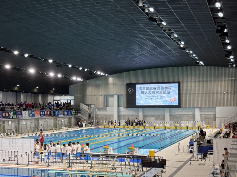 水泳部　本日、本校水泳部部員が近畿新人大会に出場します